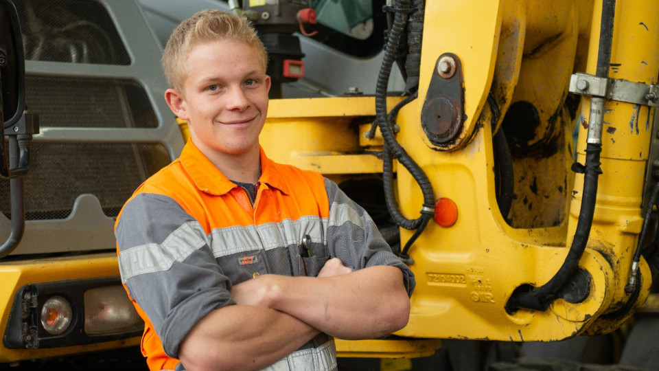 Baumaschinenmechaniker*in EFZ