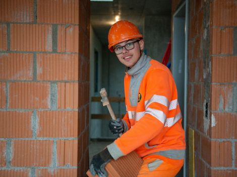 Maurer*in EFZ Baupraktiker*in EBA Zusatzlehre (Zweitausbildung)