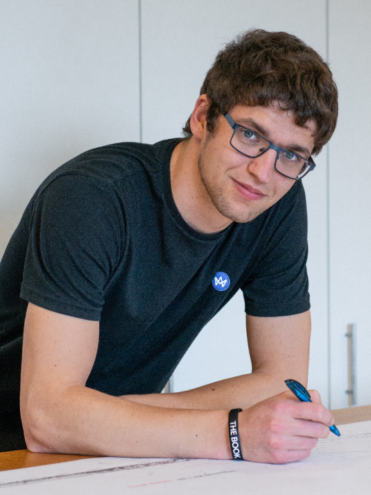 Micha Holzer Micha Holzer